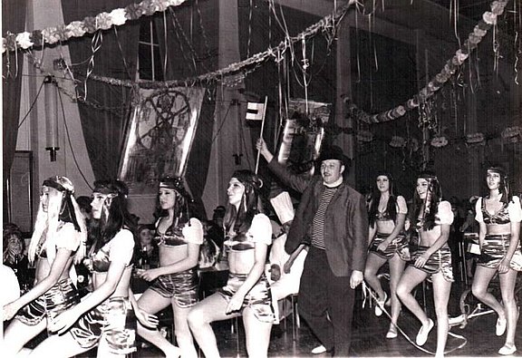1972_003.jpg  