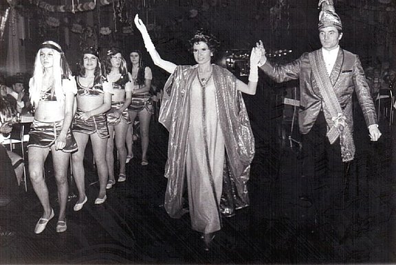 1972_002.jpg  